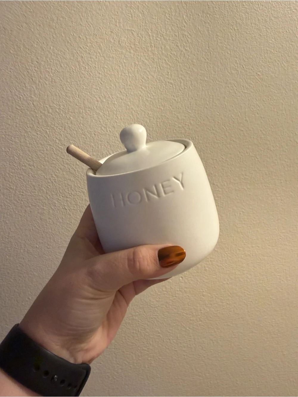 Matte White Ceramic Honey Pot with Lid and Wooden Dipper